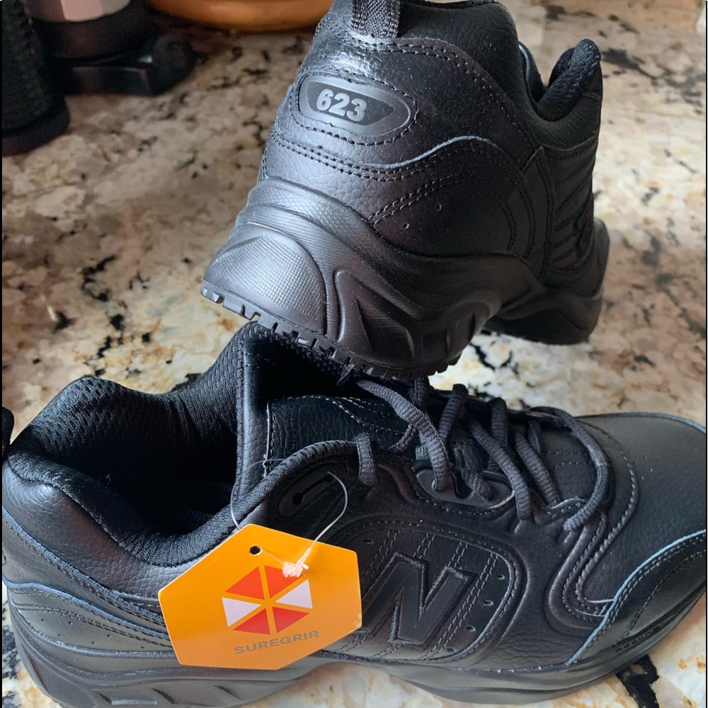 Slip resistant Black New Balance size 11 Shoes